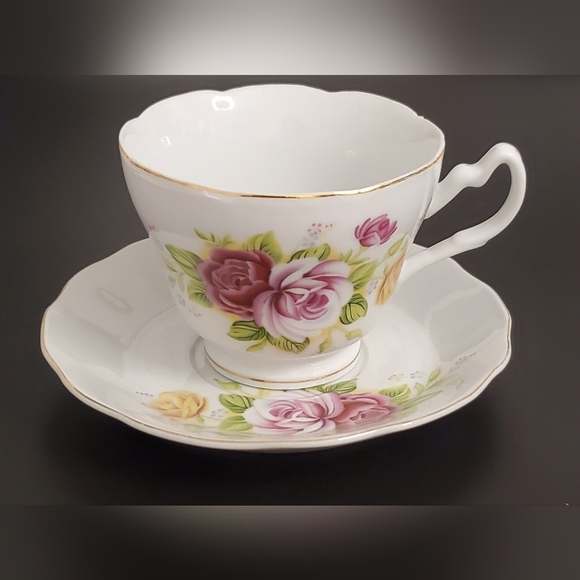 (3) Pink & Yellow Roses Porcelain Teacups & Saucers with Gold Trim - Picture 5 of 11